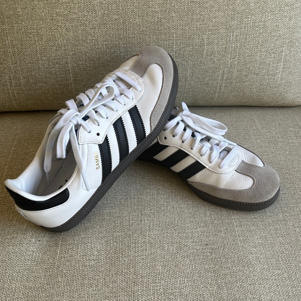 Adidas Black and White Original Samba Sneaker Women Size 8/Men's 7